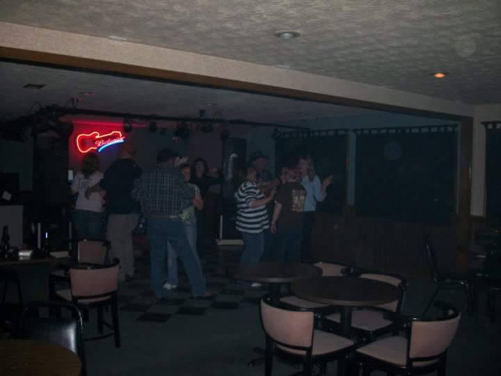 The Pub | restaurant | 2452 Kowaliga Rd, Eclectic, AL 36024, USA | 3345412622 OR +1 334-541-2622