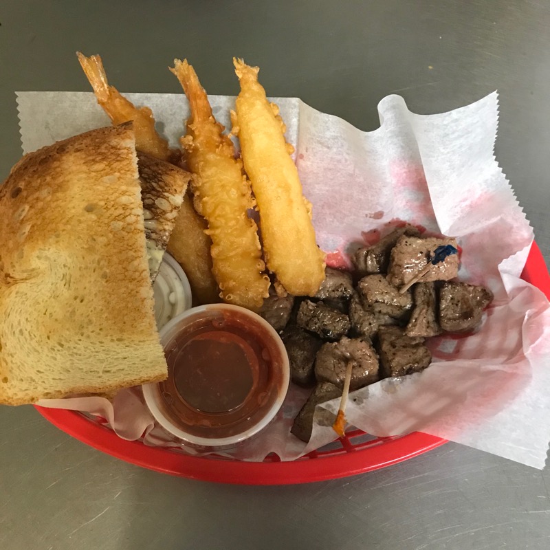 Botskis | restaurant | 1914 S Sycamore Ave # 104, Sioux Falls, SD 57110, USA | 6052715353 OR +1 605-271-5353