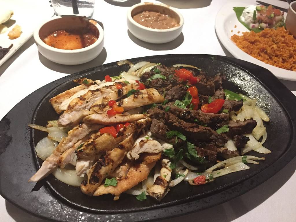 Cantina Laredo | restaurant | 11129 Westheimer Rd, Houston, TX 77042, USA | 7139523287 OR +1 713-952-3287