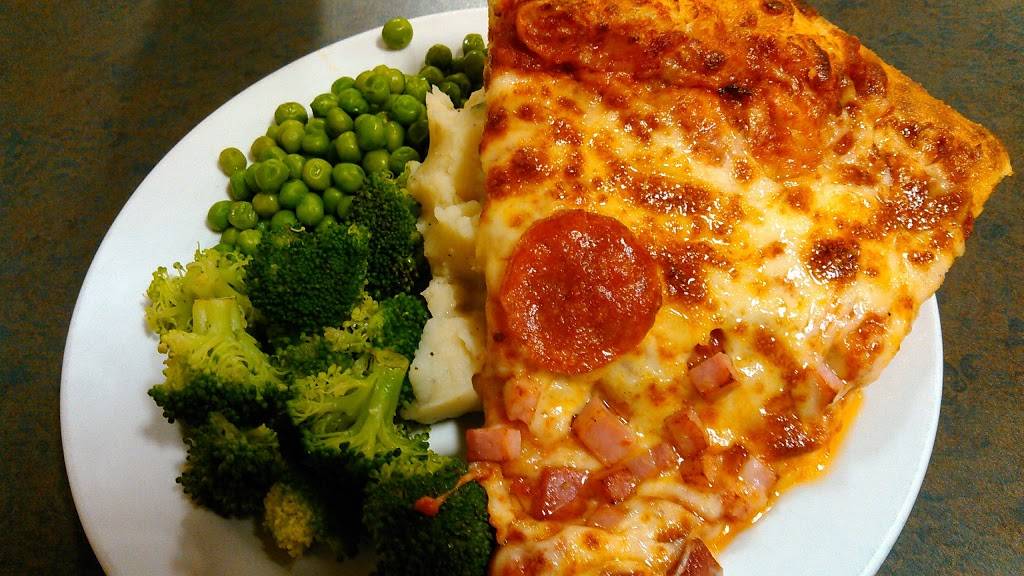 Dewick-MacPhie Dining Center | restaurant | 25 Latin Way Rd, Medford, MA 02155, USA | 6176273462 OR +1 617-627-3462