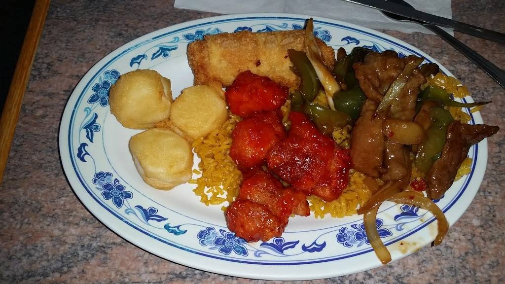 Main Moon | restaurant | 4850 Larson Beach Rd, McFarland, WI 53558, USA | 6088389188 OR +1 608-838-9188