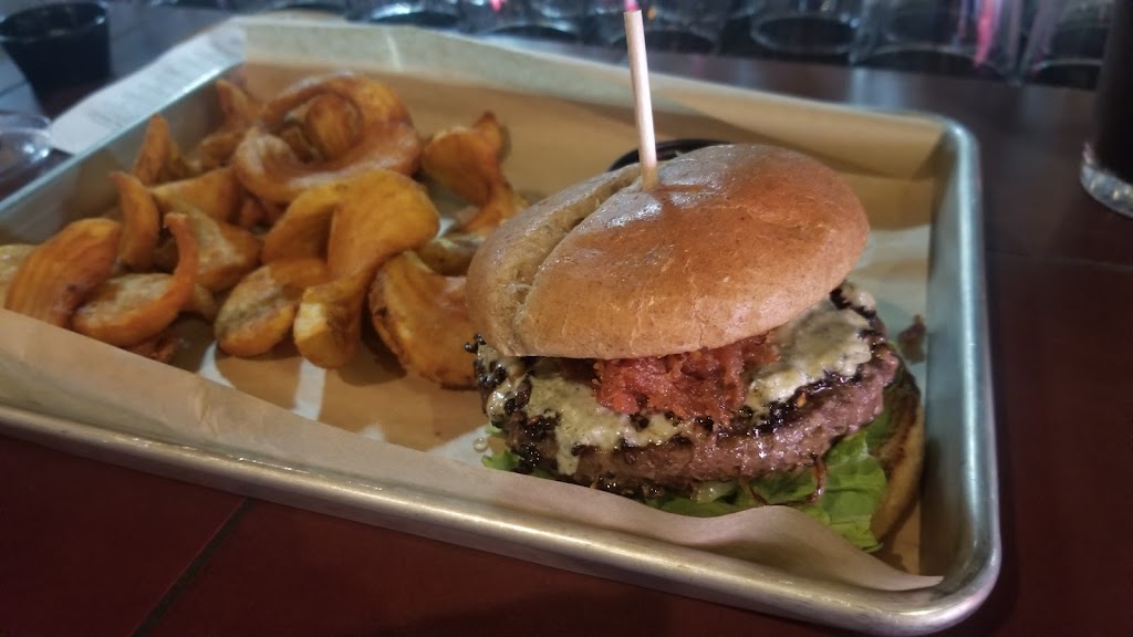 Buckwater Brew Works and Whiskey House | night club | 213 E Main St, Carbondale, IL 62901, USA | 6185490282 OR +1 618-549-0282