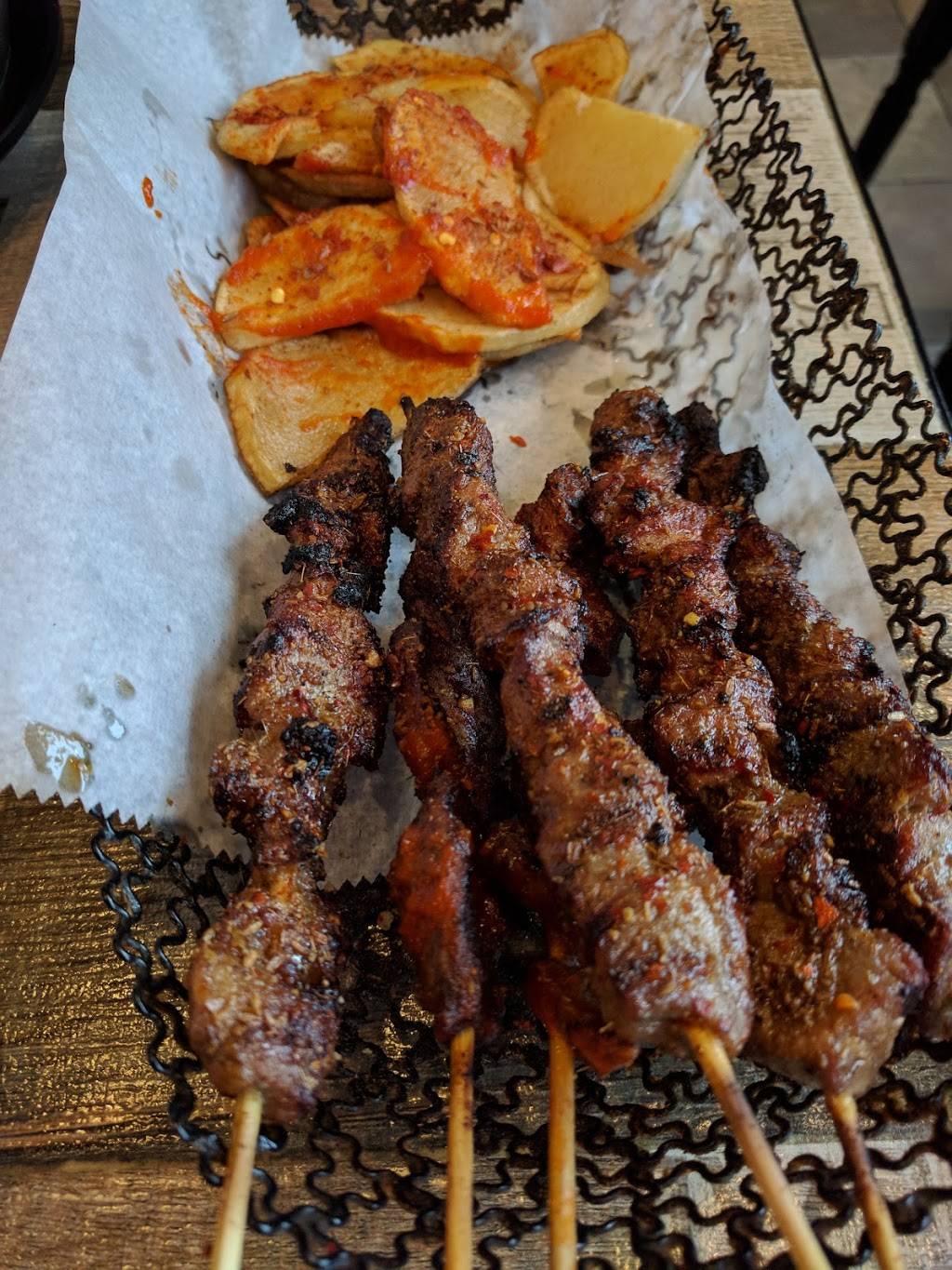 East Dumpling House | restaurant | 12 N Washington St, Rockville, MD 20850, USA | 3017626200 OR +1 301-762-6200