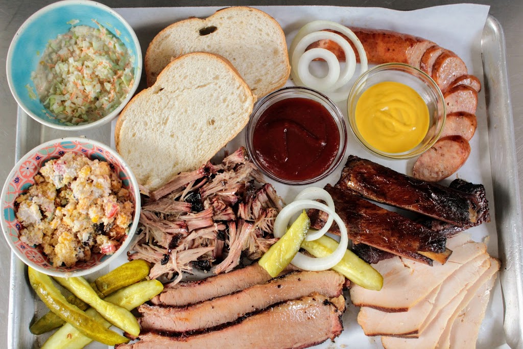 Texas Barbeque Co | restaurant | US-25E Scenic, Barbourville, KY 40906, USA | 6065953077 OR +1 606-595-3077