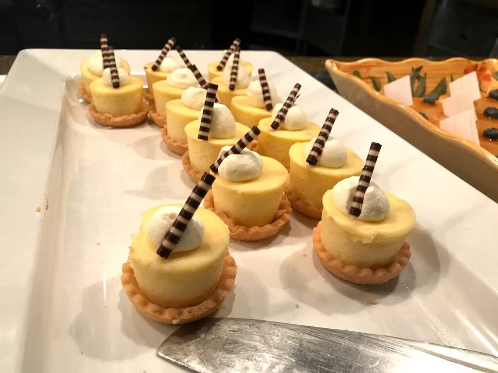 Villa de Flora | restaurant | 6000 W Osceola Pkwy, Kissimmee, FL 34746, USA | 4075861114 OR +1 407-586-1114