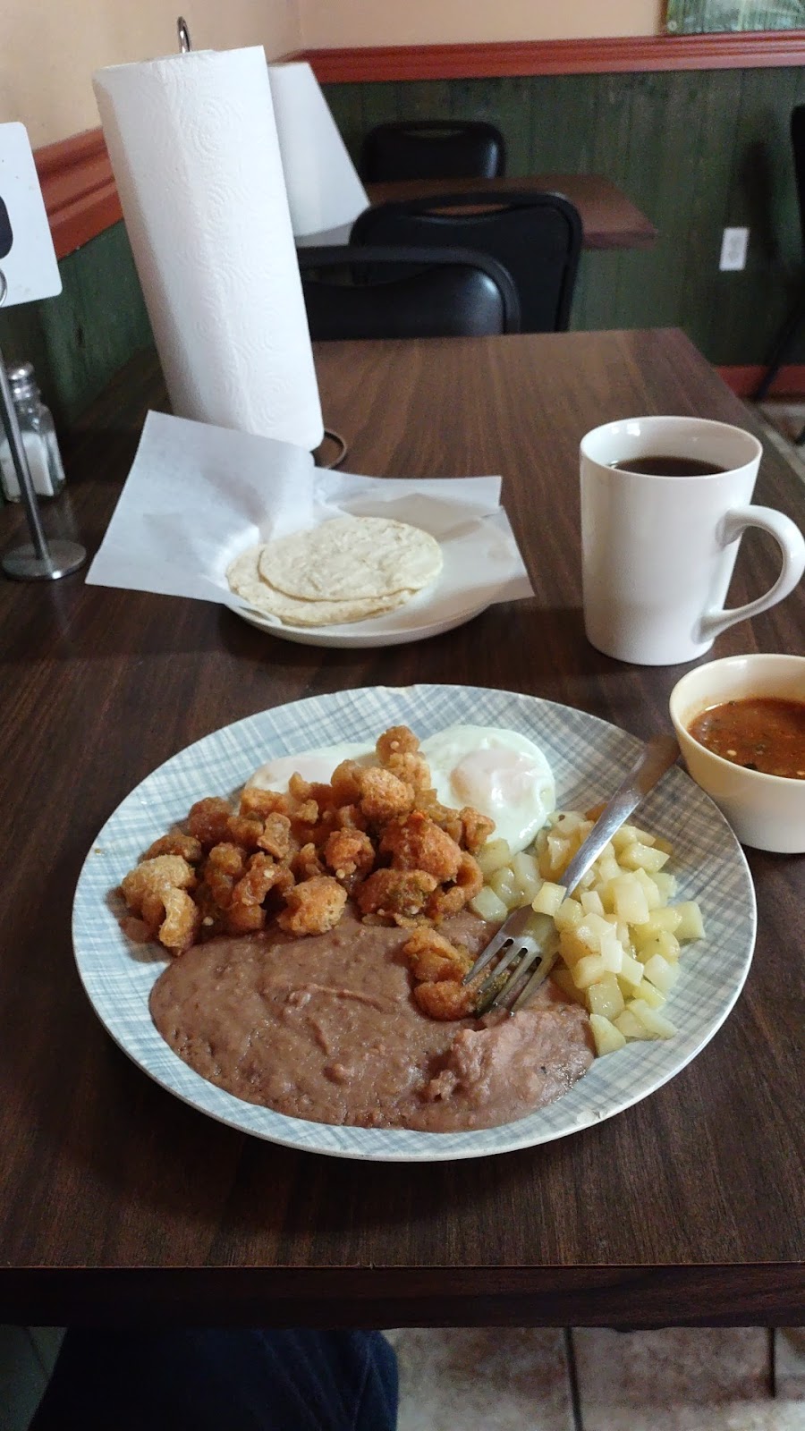 Oasis Grocery & Mexican Food | restaurant | 19857 US-277, Quemado, TX 78877, USA | 8307737199 OR +1 830-773-7199