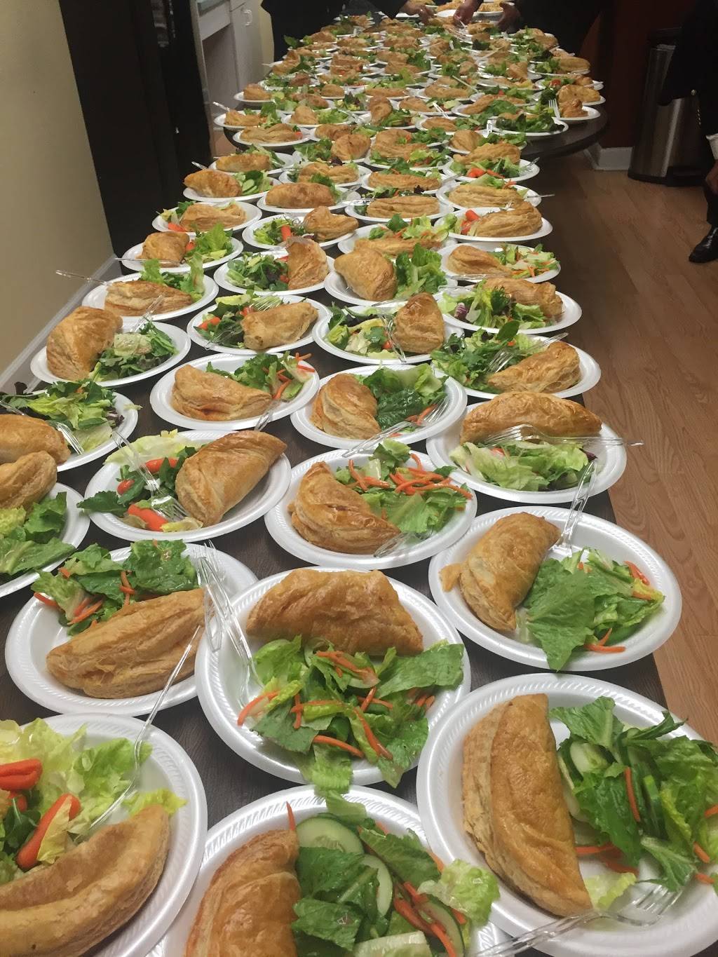 Golden Tuzo | restaurant | 5648 W Diversey Ave, Chicago, IL 60639, USA | 7737035048 OR +1 773-703-5048