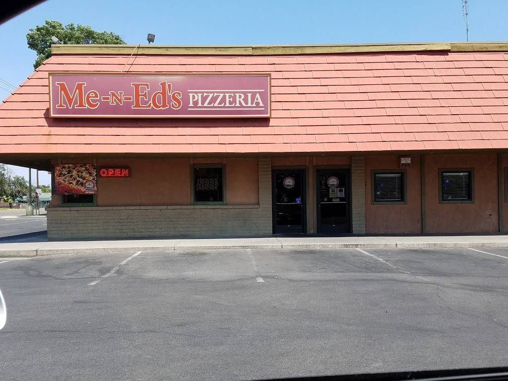 Me-n-Eds Pizzeria | restaurant | 1085 Manning Ave, Reedley, CA 93654, USA | 5596388113 OR +1 559-638-8113