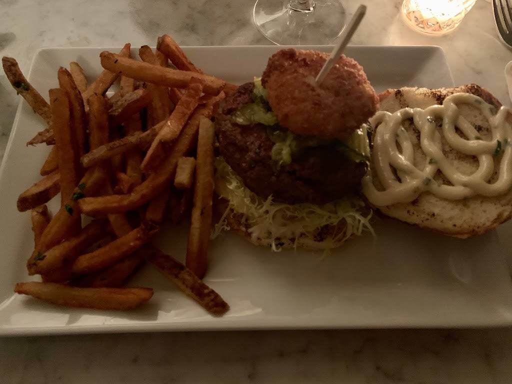 The Black Derby | restaurant | 310 West 4th Street, New York, NY 10014, USA | 6469129061 OR +1 646-912-9061