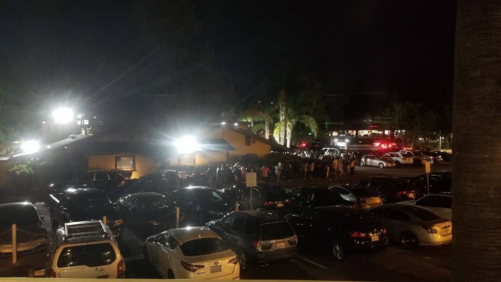 Tommy Ts Comedy Club | restaurant | 5104 Hopyard Rd, Pleasanton, CA 94588, USA | 9252271800 OR +1 925-227-1800