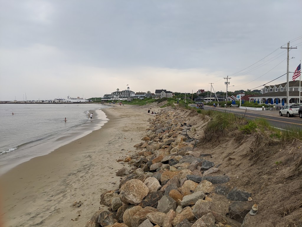 Beachead | restaurant | 598 Corn Neck Rd, New Shoreham, RI 02807, USA | 4014662249 OR +1 401-466-2249