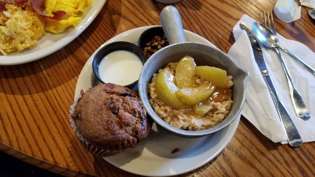 Cracker Barrel Old Country Store | restaurant | 50 Ken Hayes Dr, Bourbonnais, IL 60914, USA | 8159366022 OR +1 815-936-6022