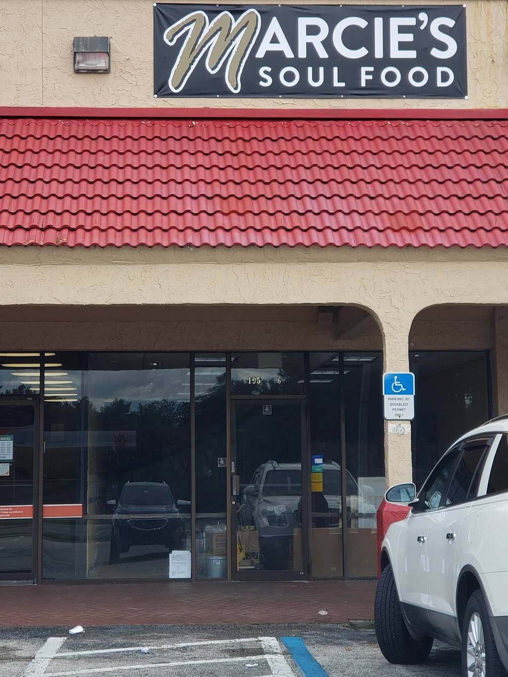 Marcie’s soul food | restaurant | 195 Blanding Blvd, Orange Park, FL 32073, USA | 9045794901 OR +1 904-579-4901