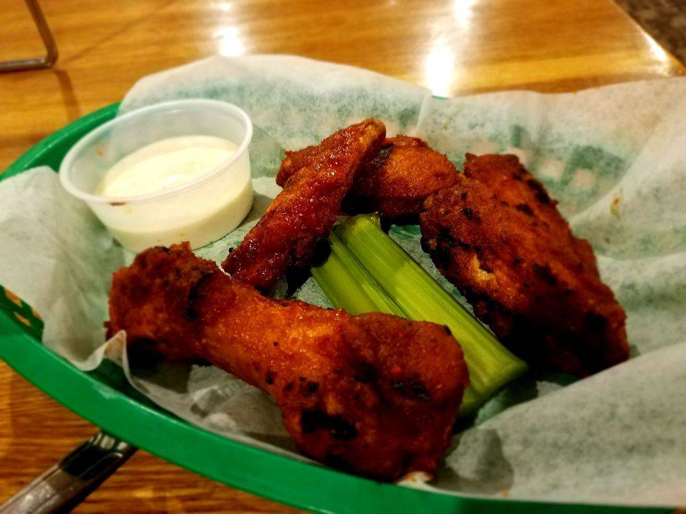 On The Edge Bar & Grill | restaurant | 6815 W Edgerton Ave, Greenfield, WI 53220, USA | 4144216244 OR +1 414-421-6244