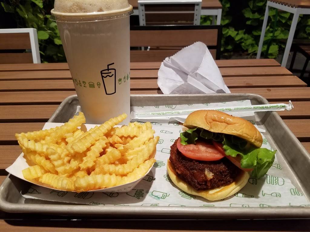 Shake Shack | restaurant | 6603 France Ave S, Edina, MN 55435, USA | 6123891151 OR +1 612-389-1151
