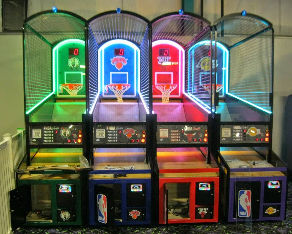 Space Entertainment Center | restaurant | 51 Zapora Dr, Hooksett, NH 03106, USA | 6036215150 OR +1 603-621-5150