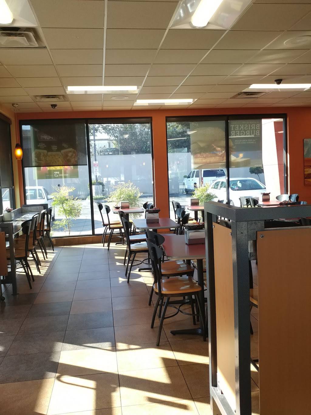 Jack in the Box | restaurant | 238 W Felicita Ave, Escondido, CA 92025, USA | 7607467504 OR +1 760-746-7504