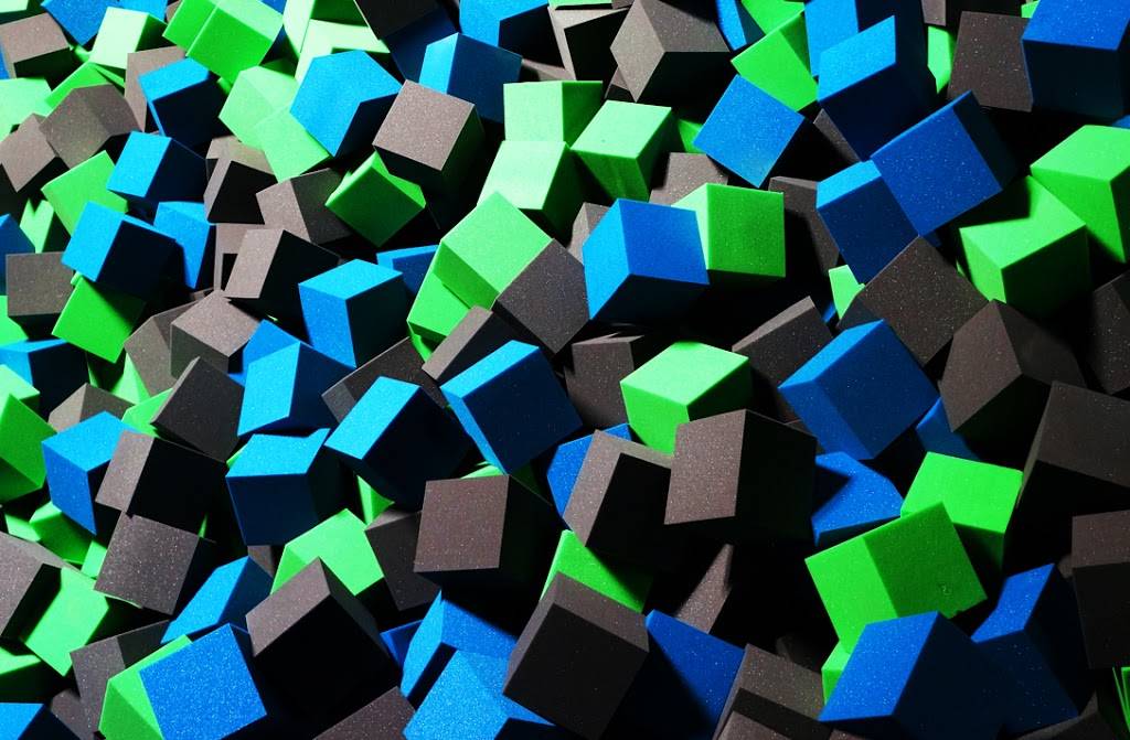 Off The Wall Davie | restaurant | 9130 W State Rd 84, Davie, FL 33324, USA | 9544763000 OR +1 954-476-3000