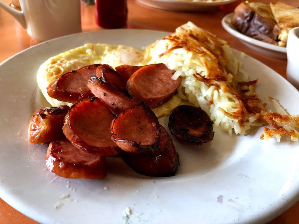 Crankers Coney Island | restaurant | 213 S State St, Big Rapids, MI 49307, USA | 2317961919 OR +1 231-796-1919