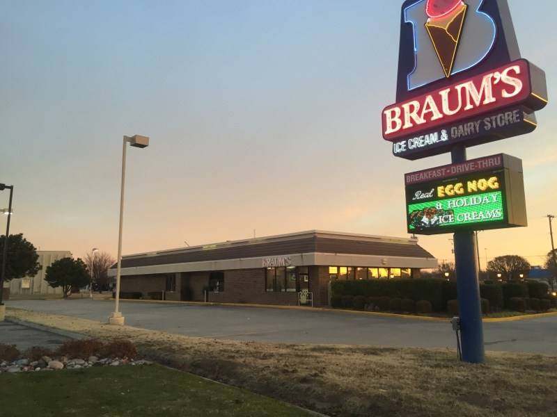 Braums Ice Cream & Burger Restaurant | restaurant | 550 E 47th St S, Wichita, KS 67216, USA | 3165540033 OR +1 316-554-0033