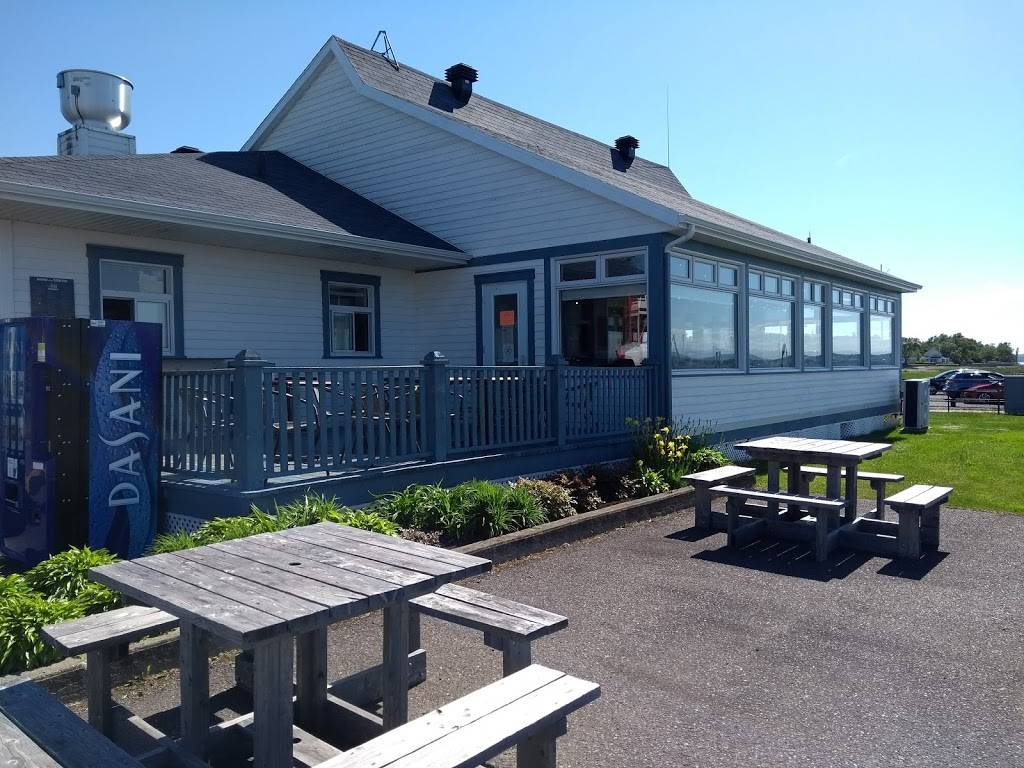 Le Quai Resto-Pub | restaurant | 5 Rue des Remparts, Saint-Michel-de-Bellechasse, QC G0R 3S0, Canada | 4188844088 OR +1 418-884-4088