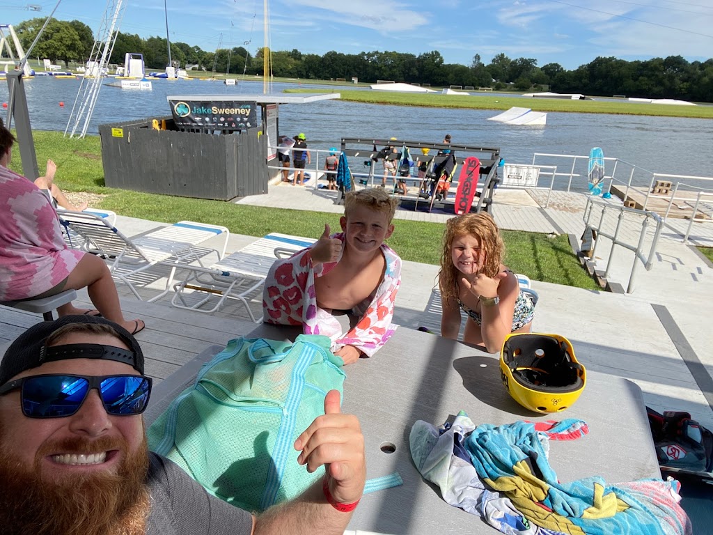 Wake Nation | restaurant | 201 Joe Nuxhall Way, Fairfield, OH 45014, USA | 5138879253 OR +1 513-887-9253