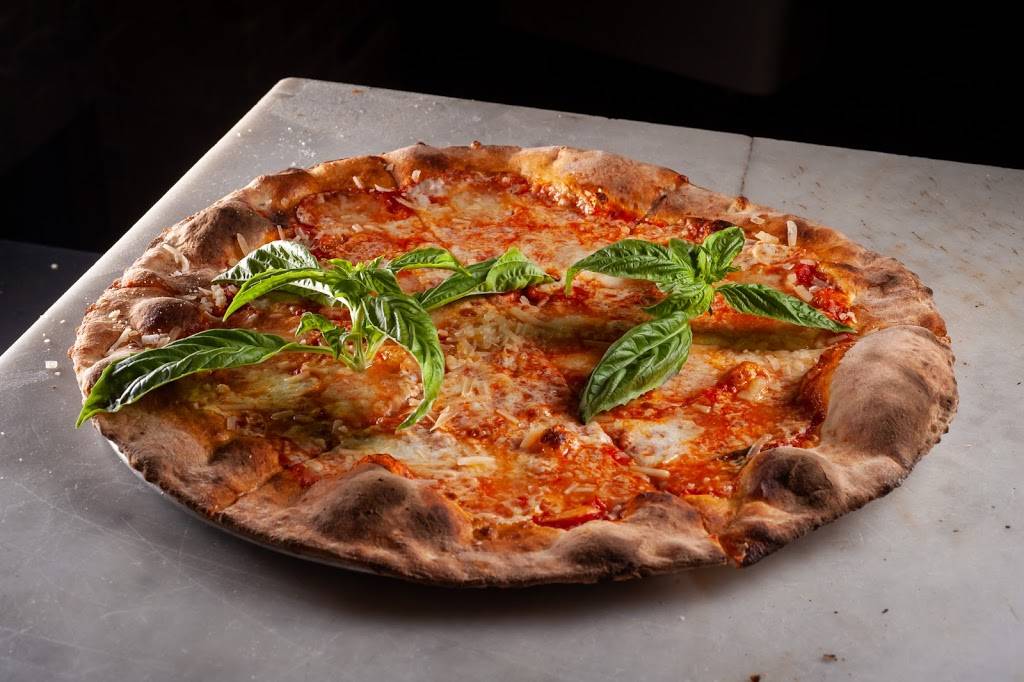 DC PIE CO. BRICKELL | restaurant | 1010 Brickell Ave #200, Miami, FL 33131, USA | 7864536888 OR +1 786-453-6888