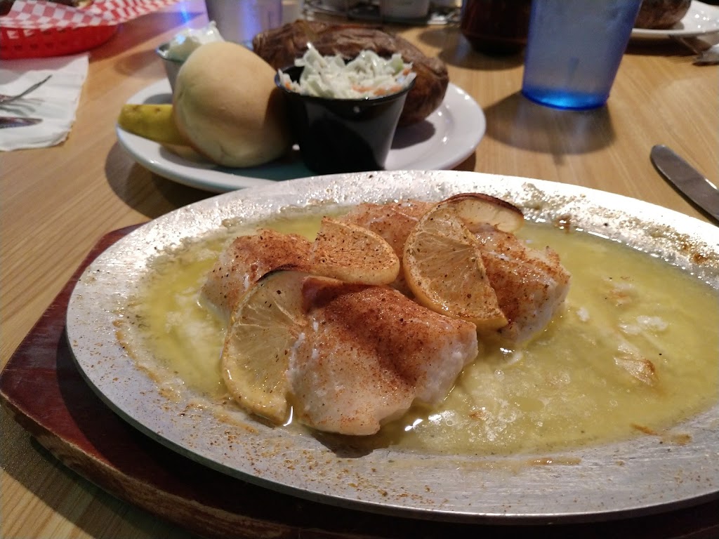 Riviera Bowl & Pizzeria | restaurant | 51 Polk St, Sauk City, WI 53583, USA | 6086434071 OR +1 608-643-4071