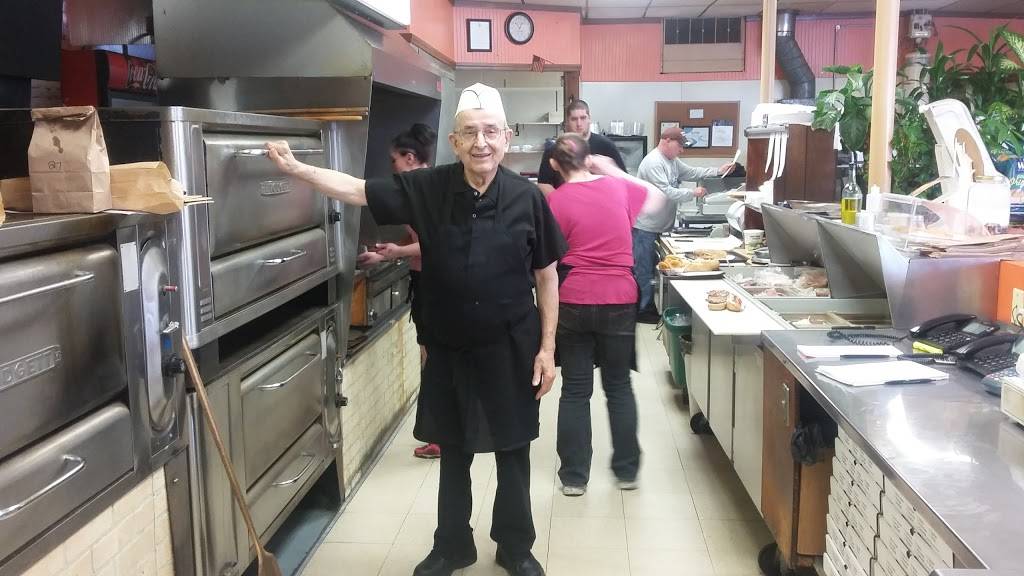 House of Pizza | restaurant | 990 Main St, Sanford, ME 04073, USA | 2073243161 OR +1 207-324-3161