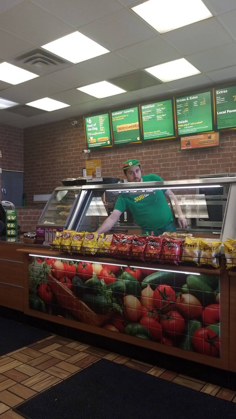 Subway | meal takeaway | 4926 W 6200 S, Kearns, UT 84118, USA | 8019634443 OR +1 801-963-4443