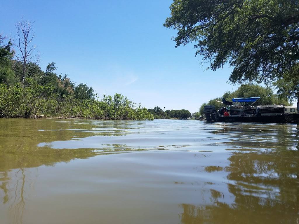 Lake Side Pizza and RV Park | restaurant | 1921 FM3137, Palo Pinto, TX 76484, USA | 9407692336 OR +1 940-769-2336