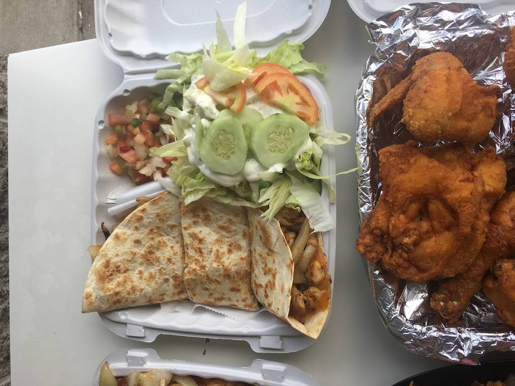 NY Chicken and Grill | restaurant | 5852 Silver Hill Rd, District Heights, MD 20747, USA | 3017357700 OR +1 301-735-7700