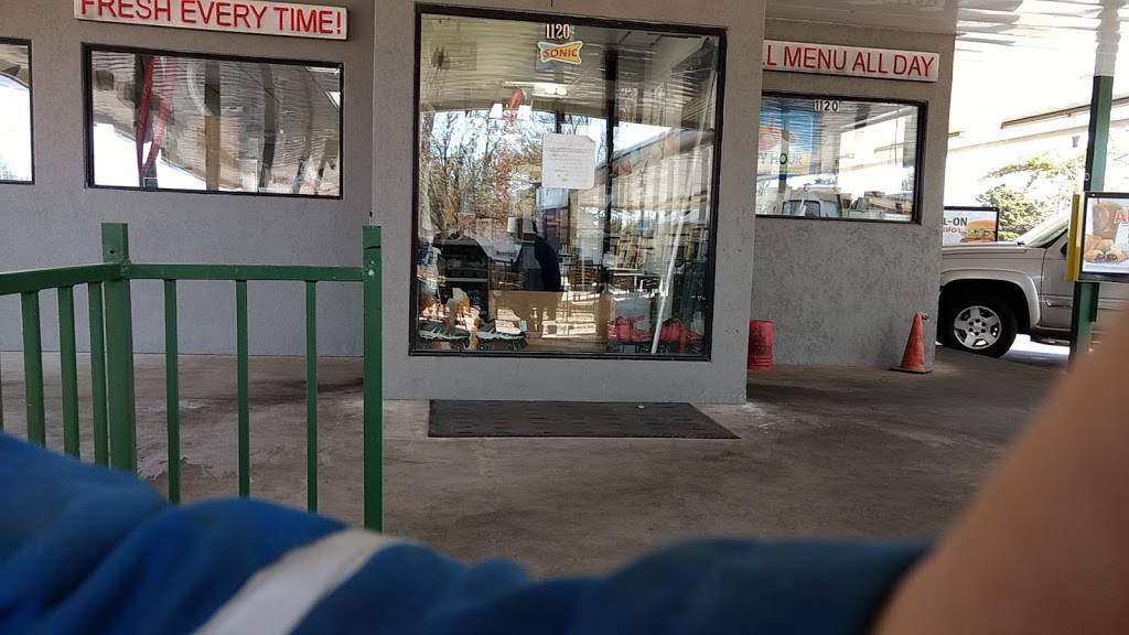 Sonic Drive-In | restaurant | 1120 W Sunset Dr, El Reno, OK 73036, USA | 4052623171 OR +1 405-262-3171