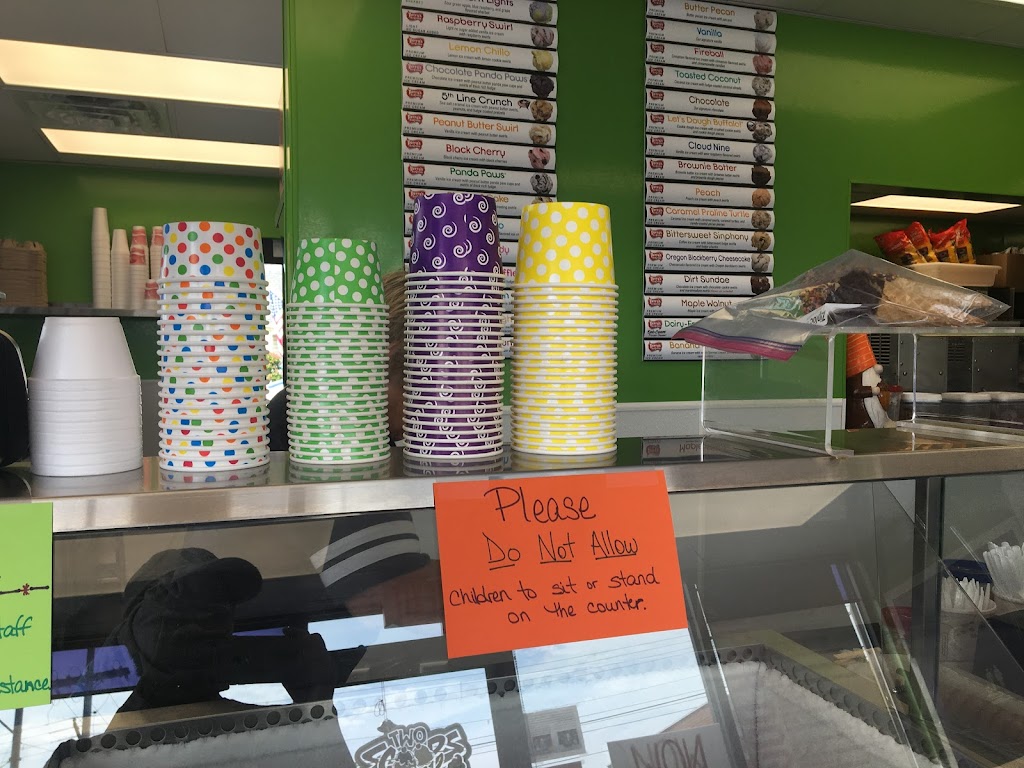 Two Scoops | restaurant | 1044 E Spring St, St Marys, OH 45885, USA | 4193008200 OR +1 419-300-8200