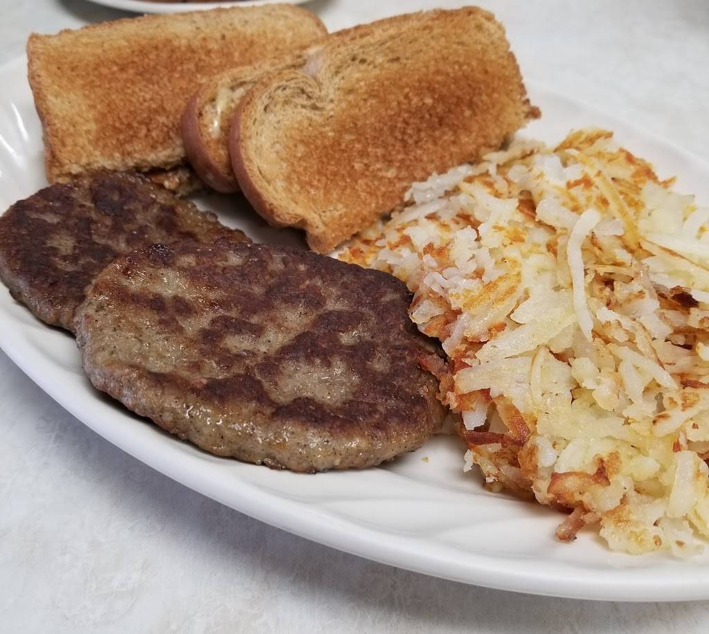 The Snack Shop | restaurant | 949 Brooks St, Beloit, WI 53511, USA | 6083130044 OR +1 608-313-0044