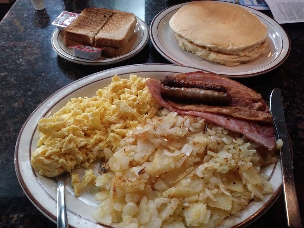 Wild Coney & Grill | restaurant | 15099 Northline Rd, Southgate, MI 48195, USA | 7343241111 OR +1 734-324-1111