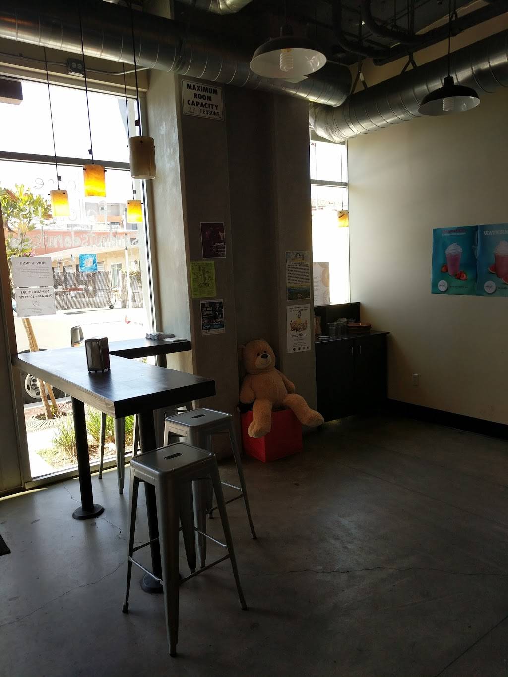 Spudnuts Donuts Isla Vista | bakery | 6530 Seville Rd #101, Isla Vista, CA 93117, USA | 8058454517 OR +1 805-845-4517