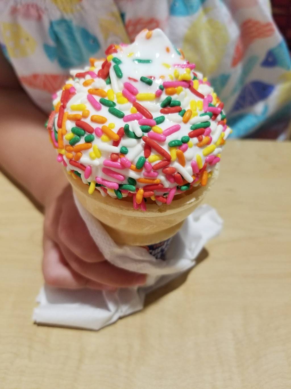 Dairy Queen Grill & Chill | restaurant | 14532 E Colonial Dr, Orlando, FL 32826, USA | 4077454088 OR +1 407-745-4088