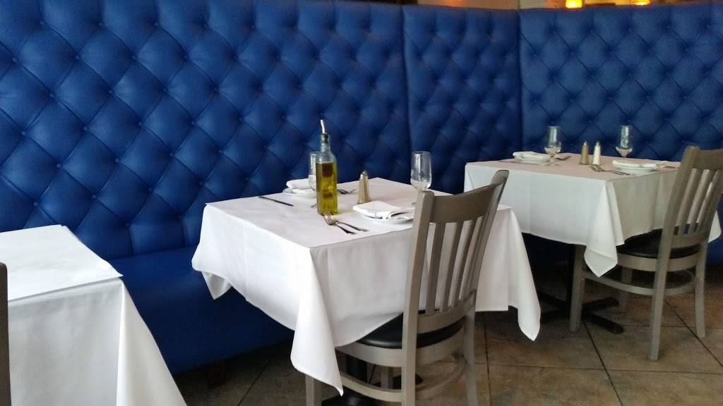 Giannas | restaurant | 1034 N Broadway, Yonkers, NY 10701, USA | 9143750106 OR +1 914-375-0106