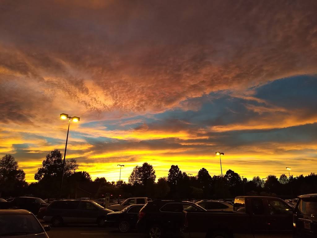 Harpeth Village Fieldstone | shopping mall | 2020 Fieldstone Pkwy, Franklin, TN 37069, USA | 4045753200 OR +1 404-575-3200