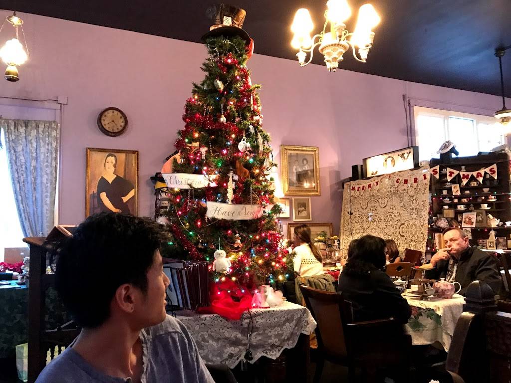 Lovejoys Tea Room | cafe | 1351 Church St, San Francisco, CA 94114, USA | 4156485895 OR +1 415-648-5895