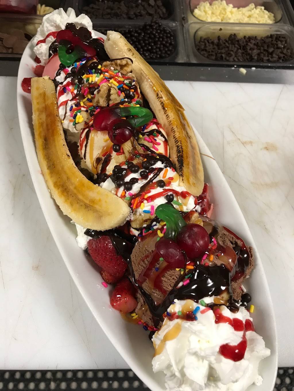 Sugar Factory | restaurant | 350 Trolley Line Blvd, Ledyard, CT 06338, USA | 8603127847 OR +1 860-312-7847