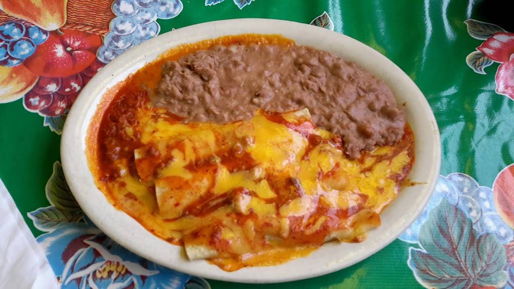 La Carreta Mexican Restaurant | restaurant | 112 W Pierce St, Luling, TX 78648, USA | 8308759510 OR +1 830-875-9510