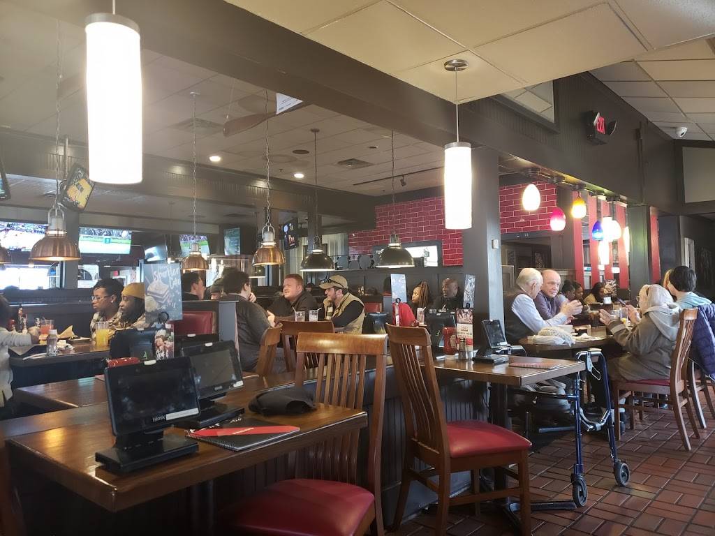 TGI Fridays | restaurant | 2335 Dixwell Ave, Hamden, CT 06514, USA | 2034070111 OR +1 203-407-0111