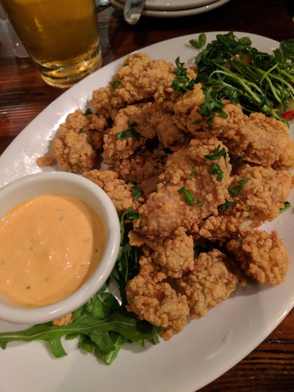 Marthas Vineyard Chowder Company | restaurant | 9 Oak Bluffs Ave, Oak Bluffs, MA 02557, USA | 5086963000 OR +1 508-696-3000