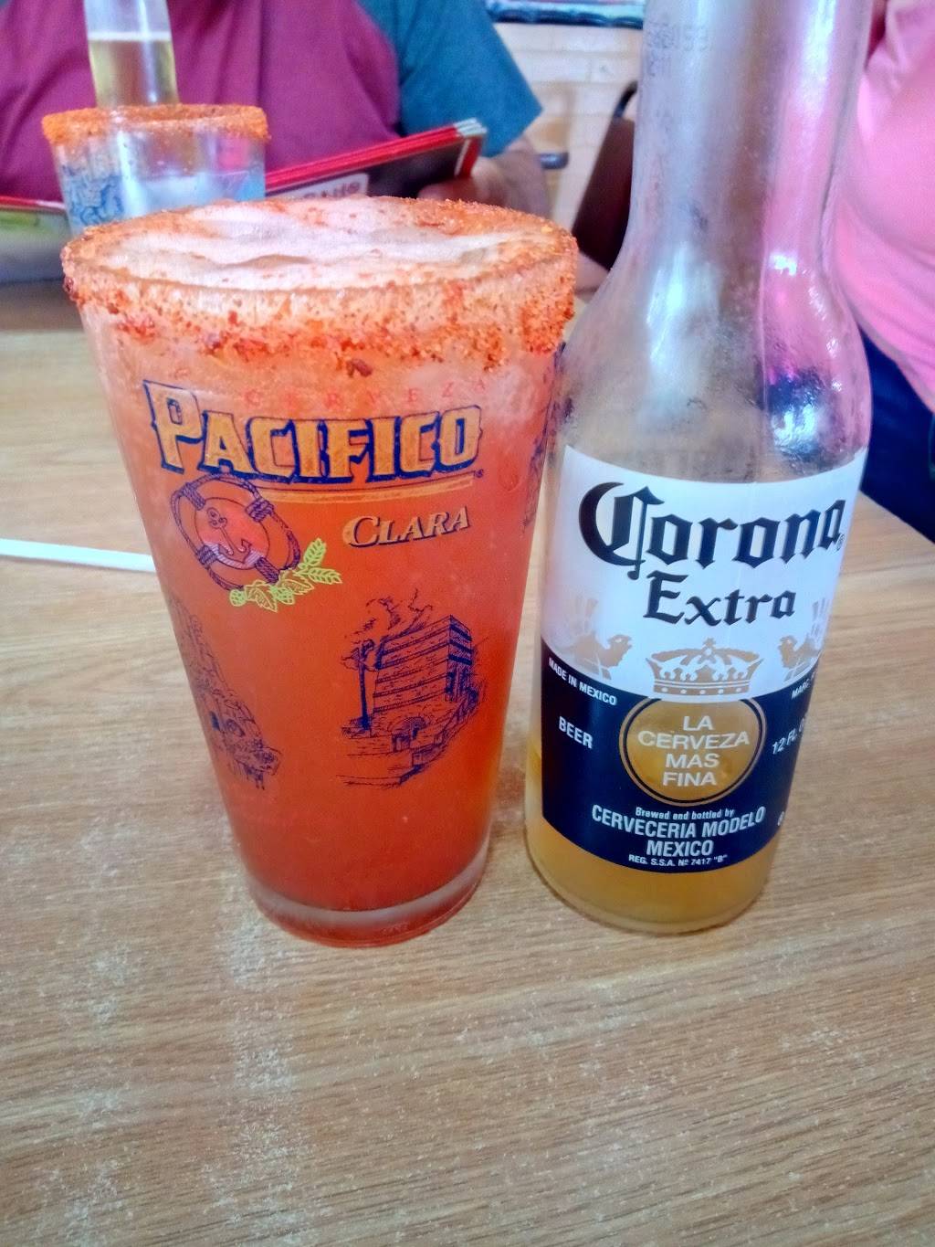 El Michoacano Mexican Restaurant | restaurant | 2701 E Hwy 71, Del Valle, TX 78617, USA | 5123893244 OR +1 512-389-3244