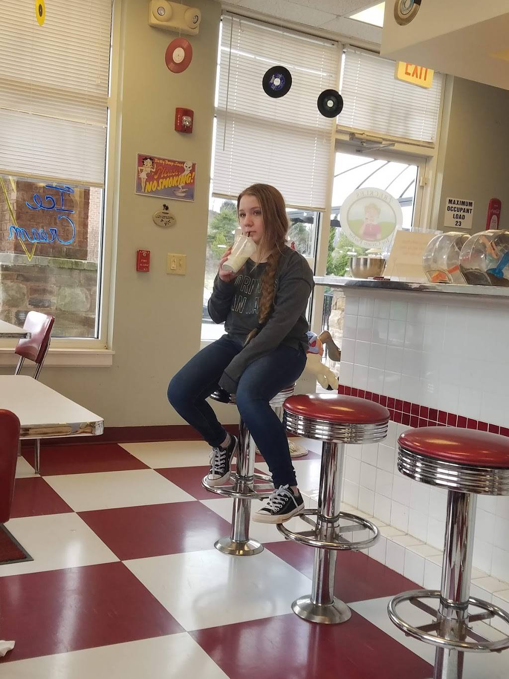 Downtown Pizzeria | meal delivery | 1100 Celebration Ave, Moneta, VA 24121, USA | 5402971269 OR +1 540-297-1269