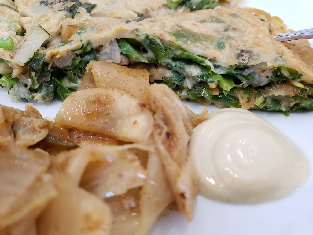 Living Food Bakery & Cafe | cafe | 38201 10th Ave, Zephyrhills, FL 33542, USA | 8137150622 OR +1 813-715-0622