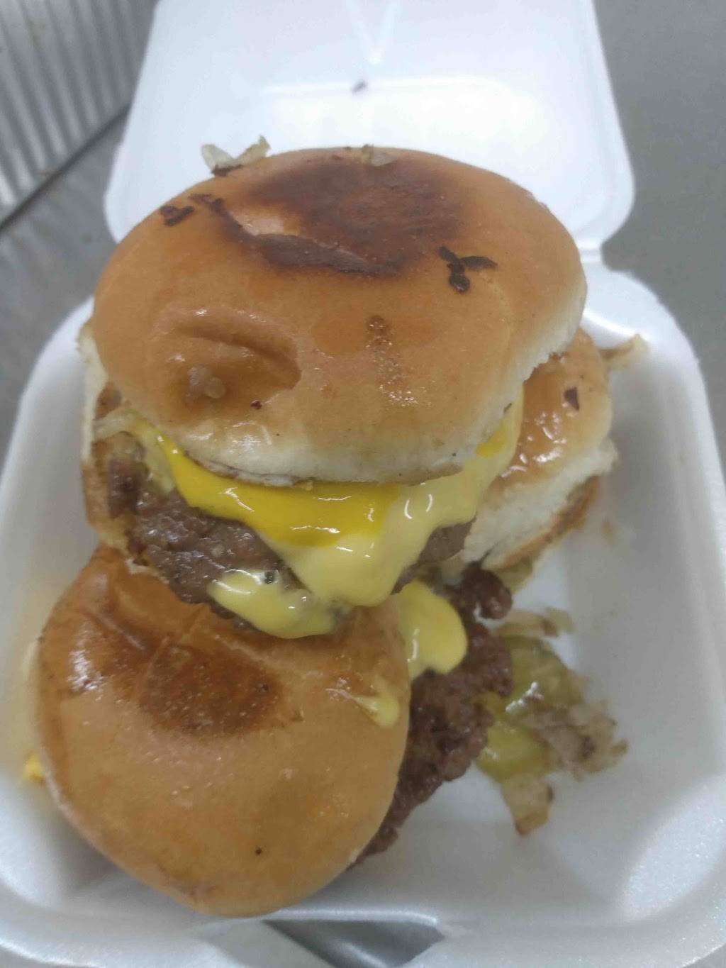 Sizzles Grill | meal takeaway | Inside the Erwin Market, 9252 Erwin Ave, Detroit, MI 48213, USA | 3133349056 OR +1 313-334-9056