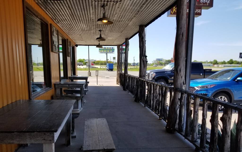 Chappell Hill Barbecue Bakery | restaurant | 8900 Hwy 290 E, Brenham, TX 77833, USA | 9798360900 OR +1 979-836-0900